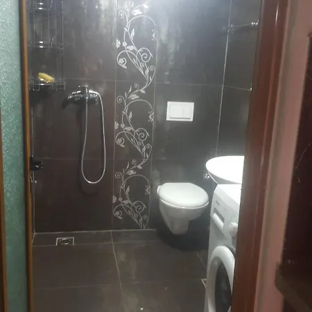 Rruga Hoxha Tahsim * Tirana